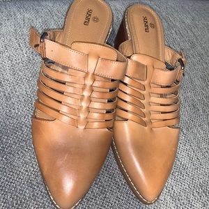 Mule with a 1inch block heel.  Cute for Fall. Size 11 Women’s Shoe. Brand NWT